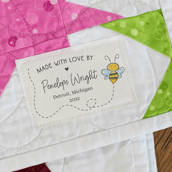 PPLR_HIDDEN_PRODUCT Cute Buzzing Bee (2"x3"-Cotton)